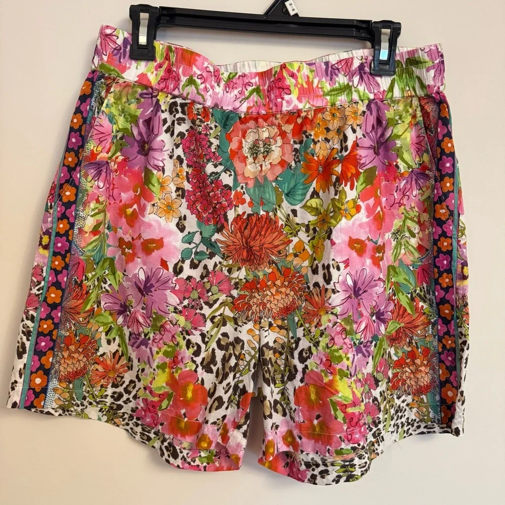 JOHNNY WAS 2 Piece Wild Garden Blouse and Short Set - Women’s Large - Picture 8 of 16